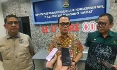 Disdukcapil Imbau Warga Bandung Barat Diimbau Aktifkan IKD untuk Efisiensi Administrasi
