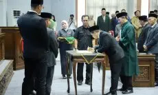 Renie Rahayu Pimpin Pelantikan PAW Anggota DPRD Kabupaten Bandung, Khoiril Anwar Gantikan Tiktik Kartika