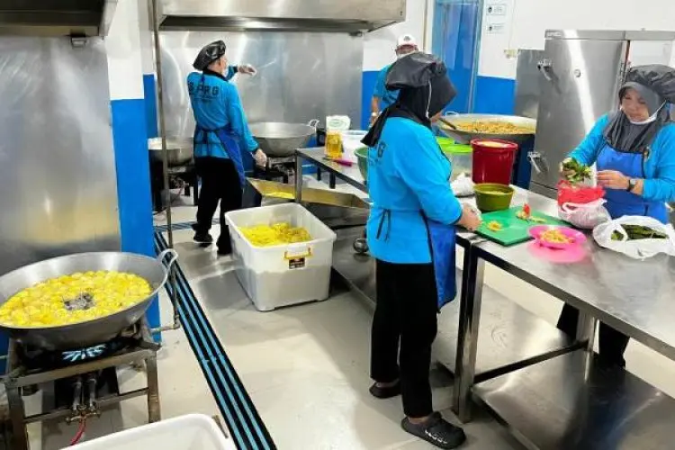 Dicurigai Ada 8 Potensi Korupsi di Program MBG, BGN Susun Rencana dengan KPK