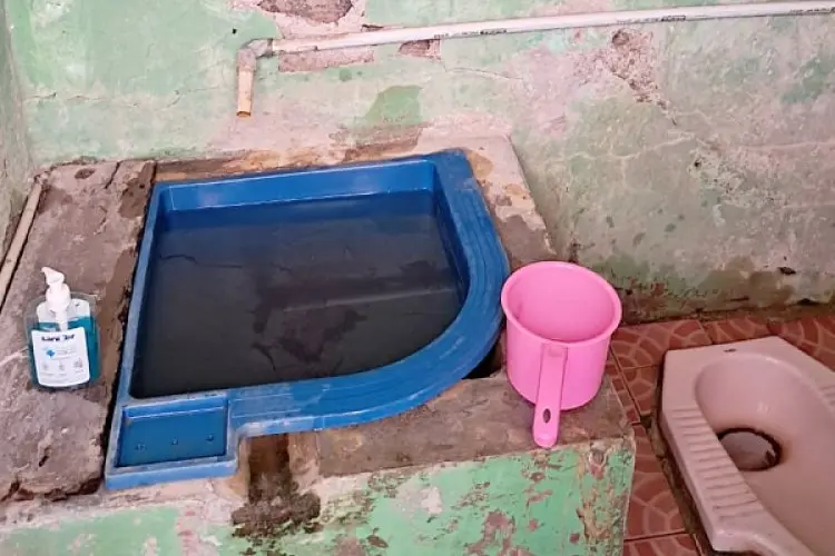 Ipeck Bangunkan Toilet SDN Hambalang 01 yang Dekat dengan Kediaman Presiden Prabowo Subianto