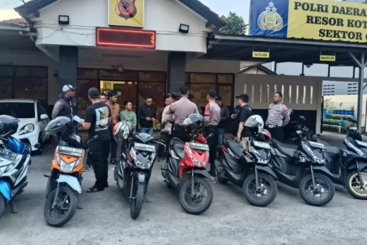 Polsek Cileunyi Razia Mata Elang Buntut dari Keresahan Masyarakat