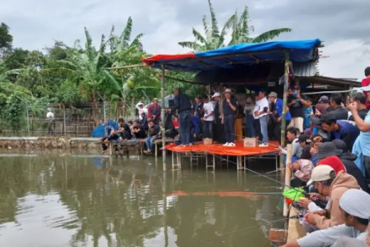 Umuh Muchtar Gelar Mancing Bersama Legenda Persib, Catat Tanggalnya