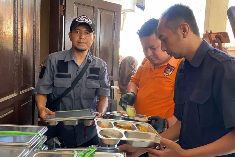 Tim Inafis Selidiki Keracunan Massal Siswa SMPN 1 Cisarua, Sampel Sisa MBG Segera Diperiksa