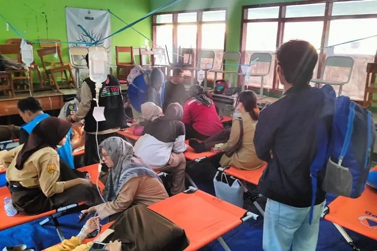 Dampak Keracunan MBG, Siswa SMPN 1 Cisarua Belajar Daring