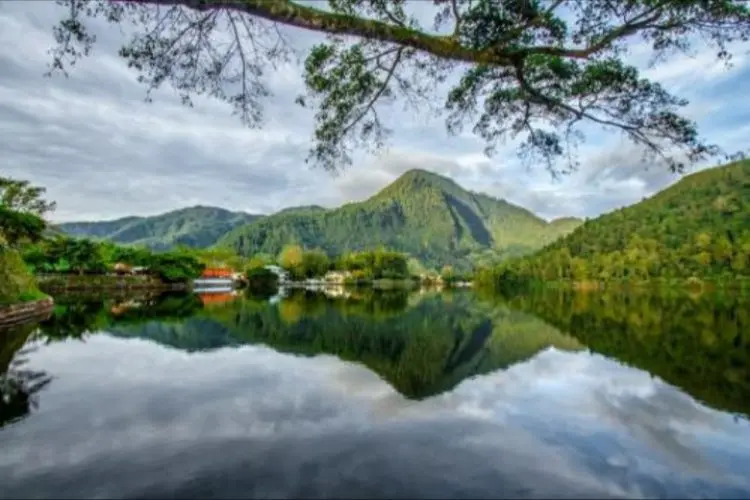 Gunung Lawu Bukan Wilayah Tambang, ESDM Tegaskan Tak Ada Lelang Panas Bumi