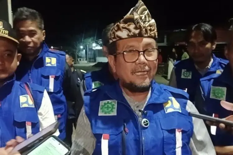 Bupati Cirebon Pantau Perbaikan Jalan di Kawasan Cirebon Timur