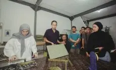 PLN UID Jabar Dukung The New Factory Wujudkan Ekonomi Sirkular dan Kreativitas Ramah Lingkungan