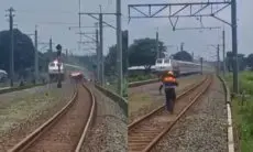 Kronologi Lengkap Kecelakaan Maut Mobil dan Motor Tertabrak KA Bangun Karta di Sleman
