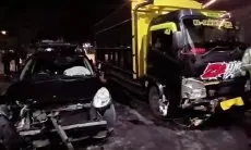 Tiga Mobil Terlibat Kecelakaan Beruntun di Cinunuk, Kondisinya Ringsek Parah