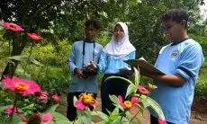 FOTO: Program Urban Biodiversity Ajak Pelajar Lakukan Pengamatan dan Pendataan Keanekaragaman Hayati Bersama