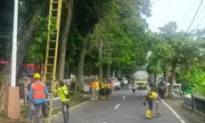 Kolaborasi PLN dan Dinas PU Kuningan Wujudkan Listrik Andal dan Aman di Tengah Cuaca Ekstrem