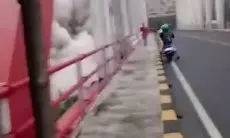 Detik-Detik Awan Panas Semeru Turun Saat Erupsi, Warga Diteriaki Malah Sibuk Rekam Video