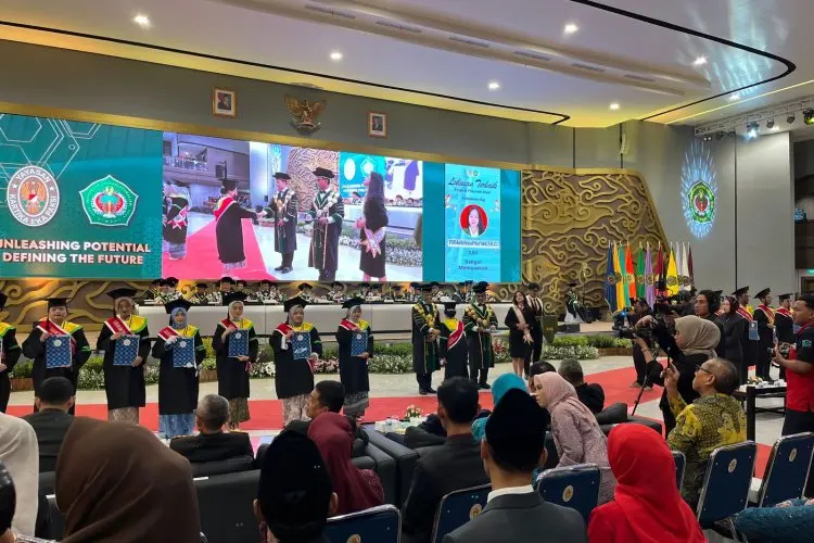 Unjani Cetak Ribuan Lulusan Berkualitas, YKEP Targetkan Akreditasi Unggul untuk Semua Prodi