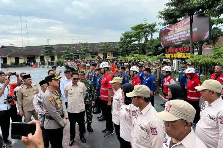 Antisipasi Bencana, Polres Cimahi Gelar Apel Siaga Bersama Forkopimda  