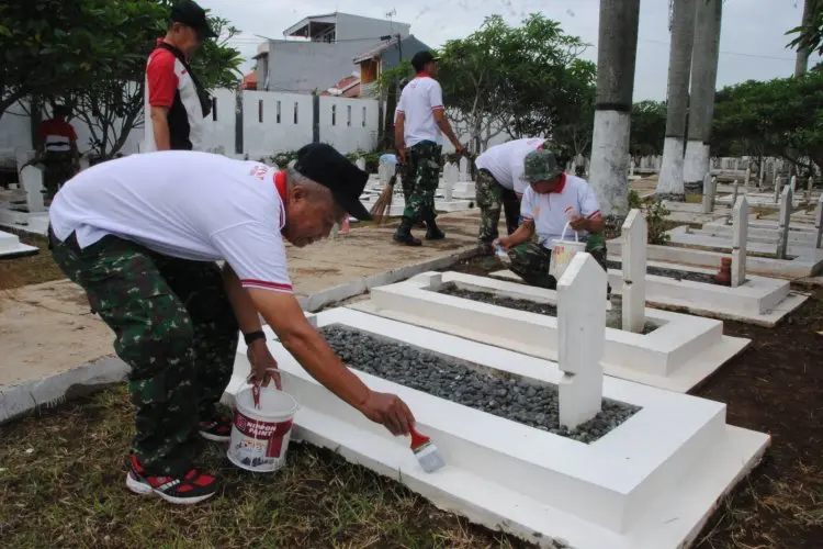 Sambut Hari Pahlawan, PPAD Gelar Kerja Bakti di TMP Dreded