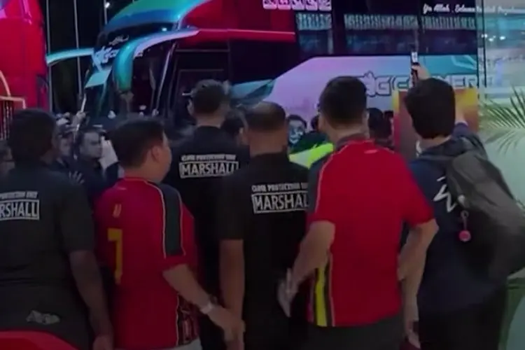 Suasana Mencekam, Pemain dan Bobotoh Persib Bandung Sempat Tertahan di Stadion Petaling Jaya Malaysia