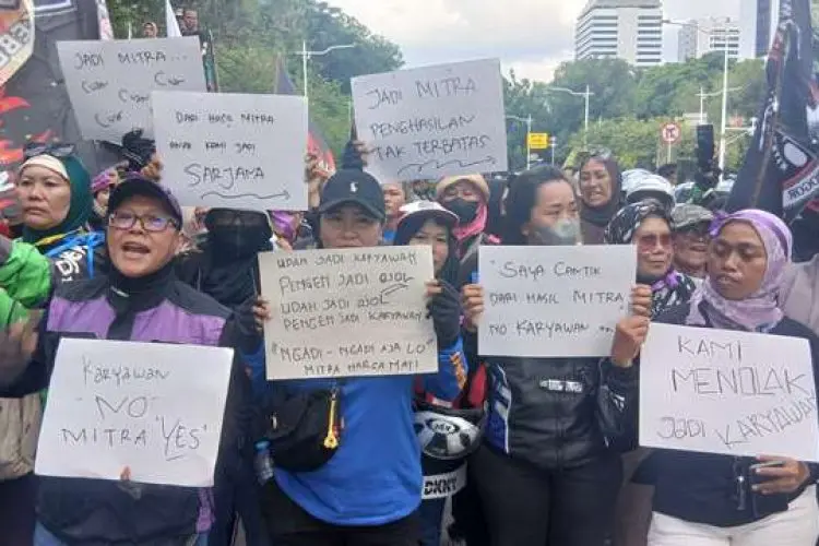 Ribuan Ojol Turun ke Jalan, URC Bergerak Tegaskan Empat Tuntutan dan Tolak Komisi 10 Persen