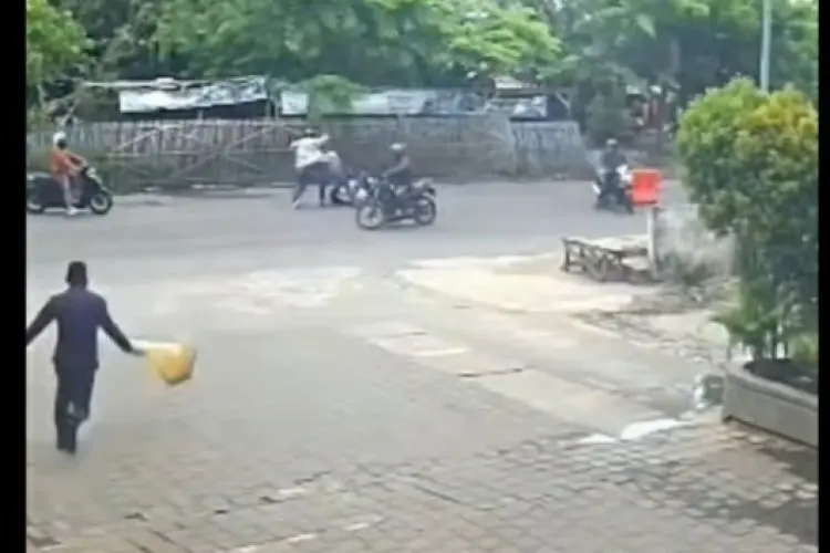 Uang Rp450 Juta Hampir Lenyap, Pengendara Motor di Bekasi Timur Jadi Korban Percobaan Perampokan