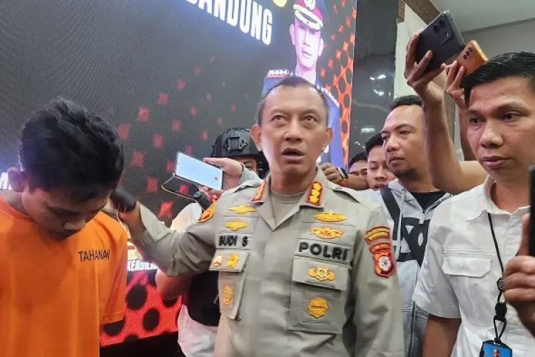 Bayar Utang Judi Pinjol, Jadi Alasan Pelaku Bunuh Mantan Rekannya di Konter HP Sukajadi