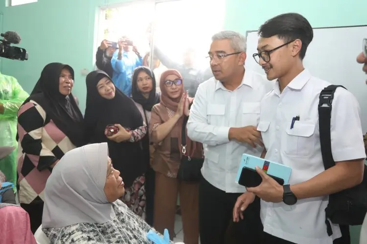 Dorong Edukasi Sanitasi Lingkungan, Farhan Sebut Pentingnya Septic Tank Komunal 