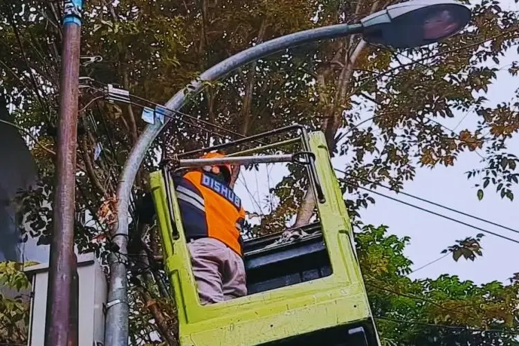 Cimahi Semakin Terang, Pemkot Tambah 1.292 Titik Lampu Jalan Baru untuk Tingkatkan Keamanan