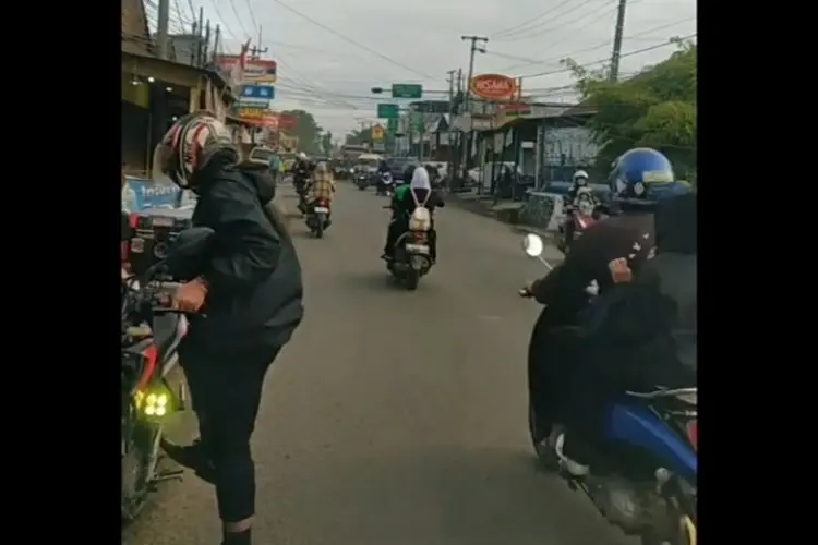 Viral Ambulans Bawa Pasien Stroke Dihadang Pengendara Motor di Banjaran sampai Adu Mulut