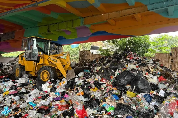 Penumpukan Sampah Bandung Terkendali, Pengelolaan Sampah di TPS Bandung Semakin Efisien