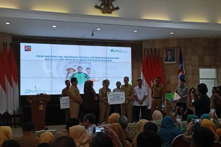 Pemkot dan BPJS Ketenagakerjaan Salurkan Bantuan Kepesertaan kepada 22.474 warga Kota Bogor