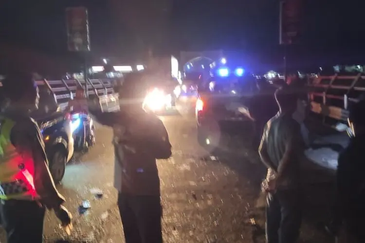 Truk vs Angkot di Perbatasan KBB-Cianjur, Tiga Orang Meninggal