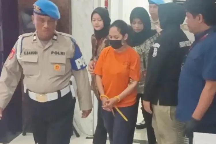 "Mama Menyesal": Cemburu Buta yang Merenggut Senyum Kecil Raditya