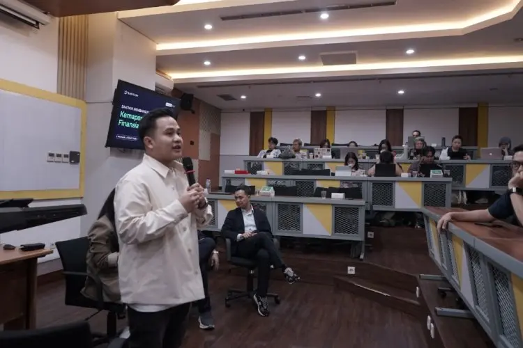 Easycash Kolaborasi dengan Ikatan Alumni SBM ITB Gelar Kegiatan Edukasi Literasi Keuangan