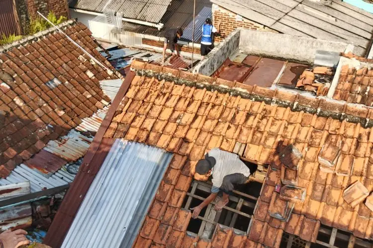 BPBD Kota Bandung: 33 Rumah Rusak Akibat Puting Beliung Sekeloa