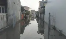 Sungai Citarum Meluap Merendam Ratusan Rumah di Perumahan Al Maas Katapang
