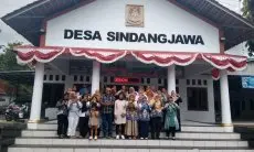 UGJ Dorong Desa Sindangjawa jadi Desa Cerdas dari Literasi Digital