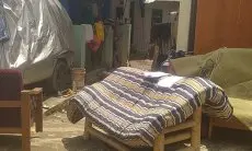 Warga Kampung Ciseah Kutawaringin Sibuk Bersih-bersih Rumah dan Jalan Pasca Diterjang Banjir Bandang Semalam