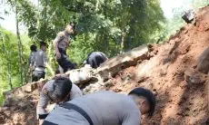 TPT Ponpes Sirojul Munir Roboh, Polresta Bandung Gerak Cepat Lakukan Pembersihan Material Longsor