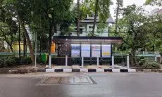 Halte Rutin Dirawat, Aksi Vandalisme Tetap Bayangi Fasilitas Transportasi Kota Bandung