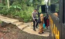 Di Balik Kemudi, Ada Kepedulian Brimob untuk Mimpi Anak Negeri