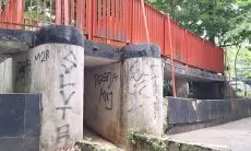 Coretan dan Lampu Mati Bikin Kenyamanan Warga Terganggu Berkunjung ke Taman Lansia Kota Bandung