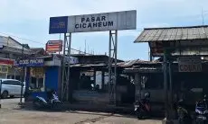 Jelang Nataru, Harga Pangan Pokok Mulai Merangkak Naik di Pasar Cicaheum Kota Bandung