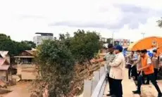 Tinjau Lokasi Tumpukan Kayu Gelondongan di Aceh, Prabowo: Kita Harus Jaga Lingkungan