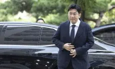 Kasus Penipuan Saham yang Dilakukan Pencipta BTS Bang Si Hyuk HYBE Hampir Selesai Diperiksa