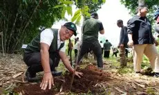 SEI Hijaukan Bumi Tebar 1.000 Bibit Tanaman untuk Keberlangsungan Ekosistem dan Lingkungan