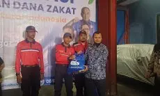 Kolaborasi Pentahelix Salurkan Zakat Untuk Korban Kebakaran di Kota Bogor