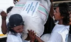 Eiger Adventure Salurkan 5 Ton Bantuan Pakaian bagi Korban Banjir dan Longsor Sumatera