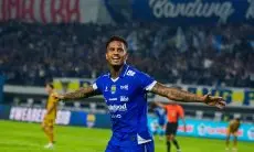 Babak Pertama Persib Unggul 3-0 atas Madura United, Ramon Tanque Cetak Dua Gol
