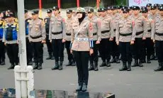 Hari Ibu, Seluruh Petugas Upacara di Mapolrestabes Bandung Dipercayakan kepada Polisi Wanita