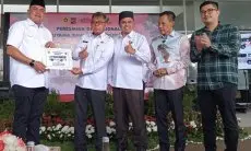 Usai Dibangunkan Jalan dan Dibagikan Sepeda, Desa Malasari Kini Diberikan Mobil Sekolah