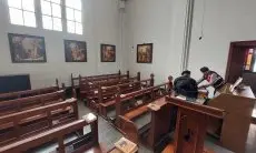 5 Personel Brimob Polda Jabar Sisir Gereja Santo Ignatius Cimahi Jelang Misa Natal