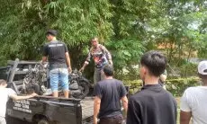 Nelangsa Para Karyawan Surya Toserba Sumber, Sepeda Motor Rusak Parah Terseret Banjir